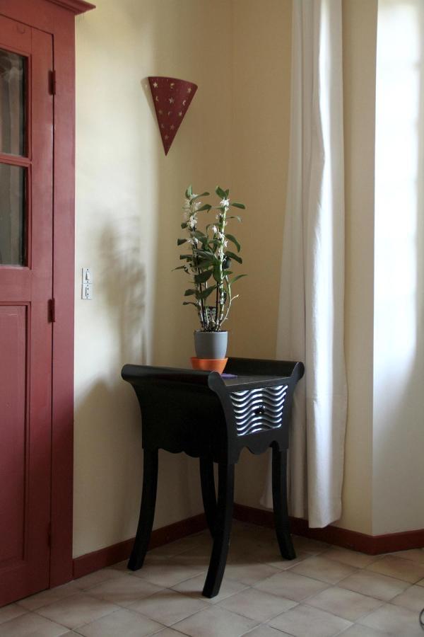 Le Clos Des Artistes - Gite Turny Exterior foto