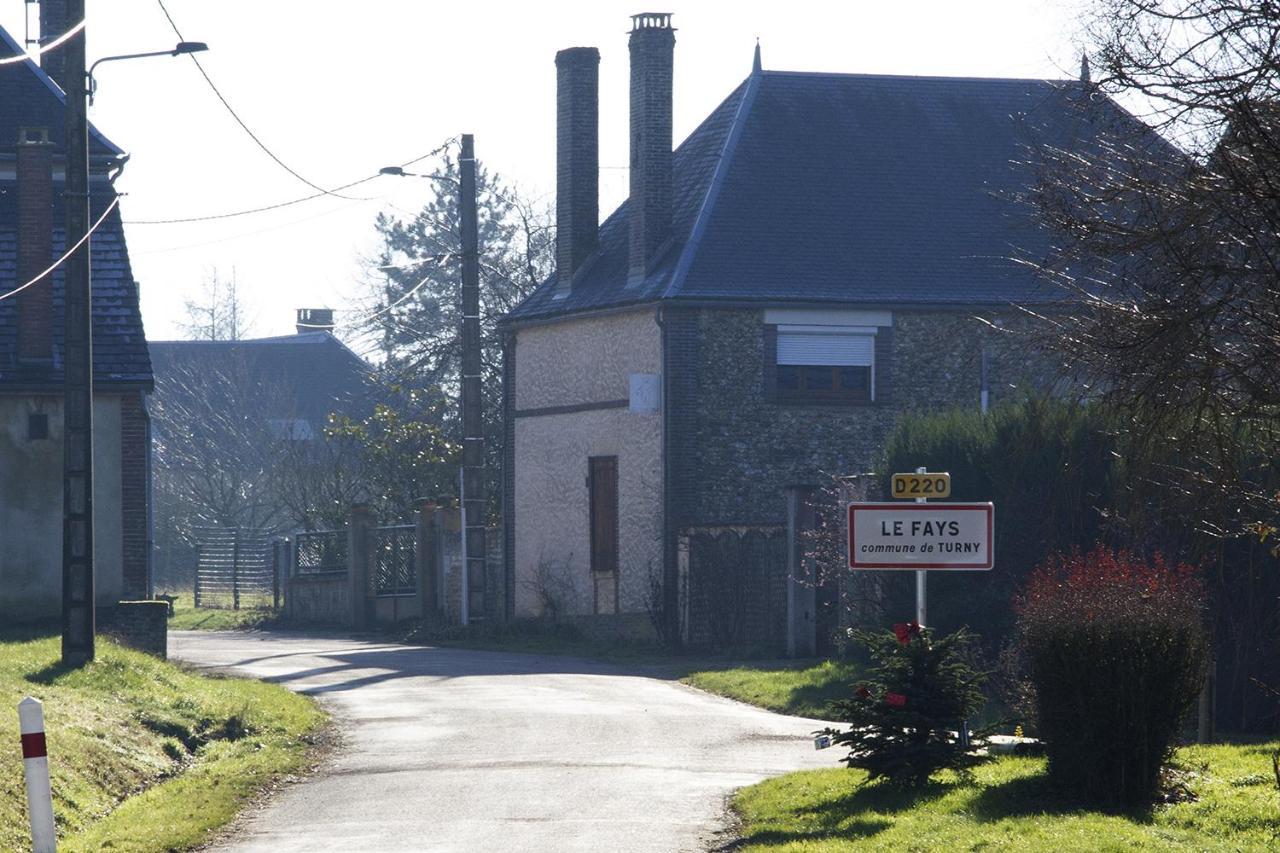 Le Clos Des Artistes - Gite Turny Exterior foto